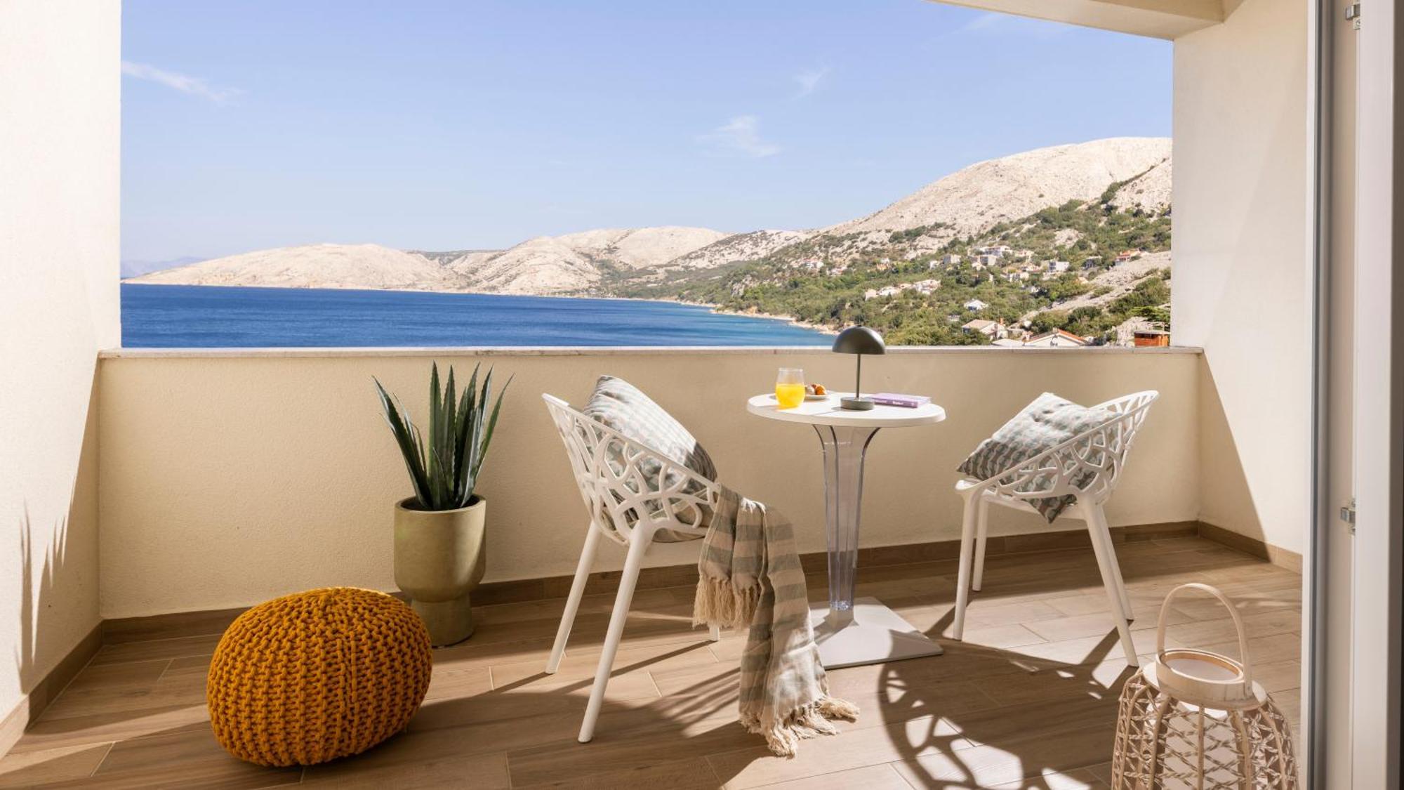 Eola Leisure Rooms Stara Baška Exteriör bild